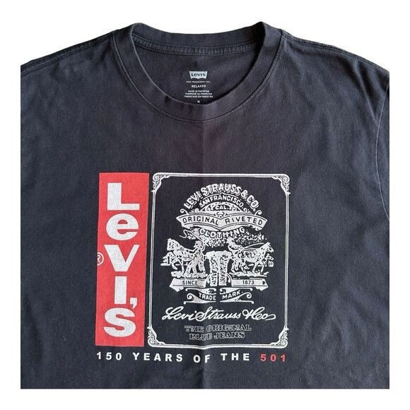 Levi's Vintage Tees Graphic Tshirt Black Men's Size Medium Cotton Classic - Picture 2 of 10